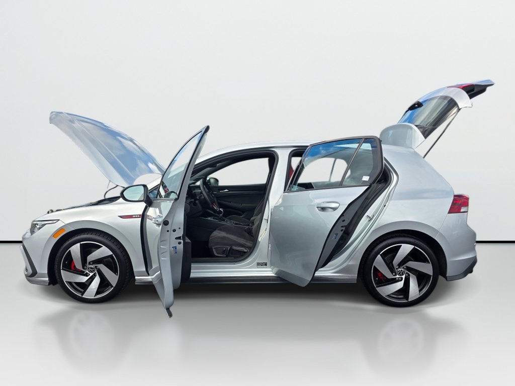 Used 2022 Volkswagen GTI SE FWD image 10