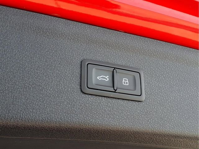 Used 2018 Audi Q3 2.0T Premium image 30