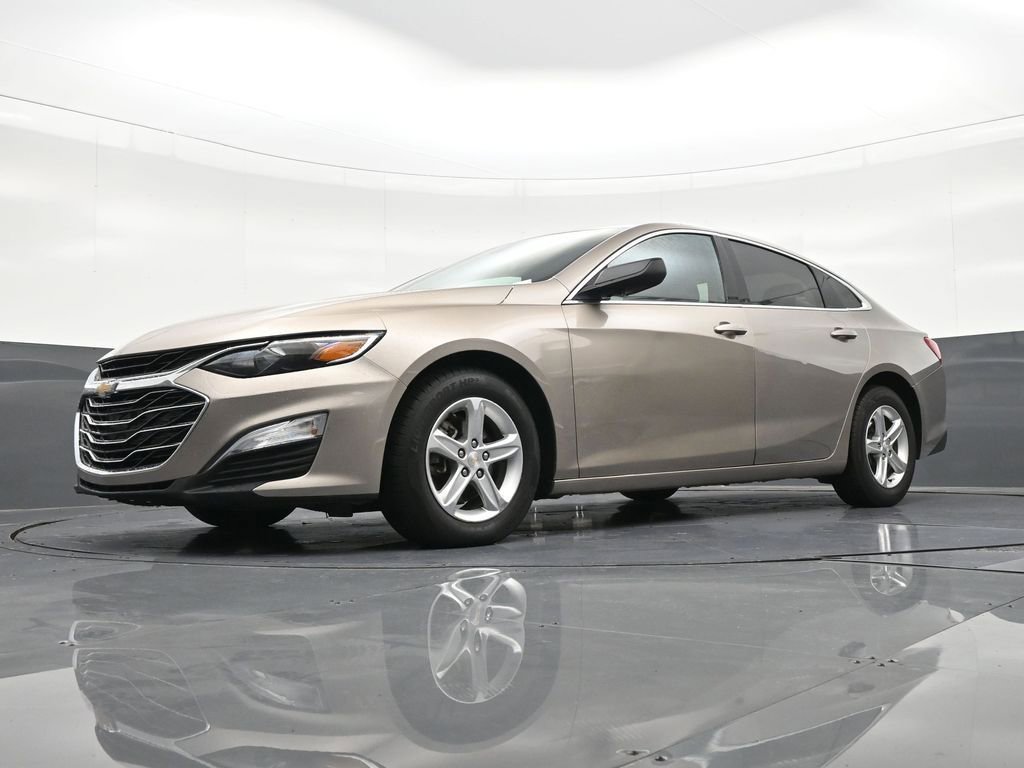 Used 2022 Chevrolet Malibu LS image 23