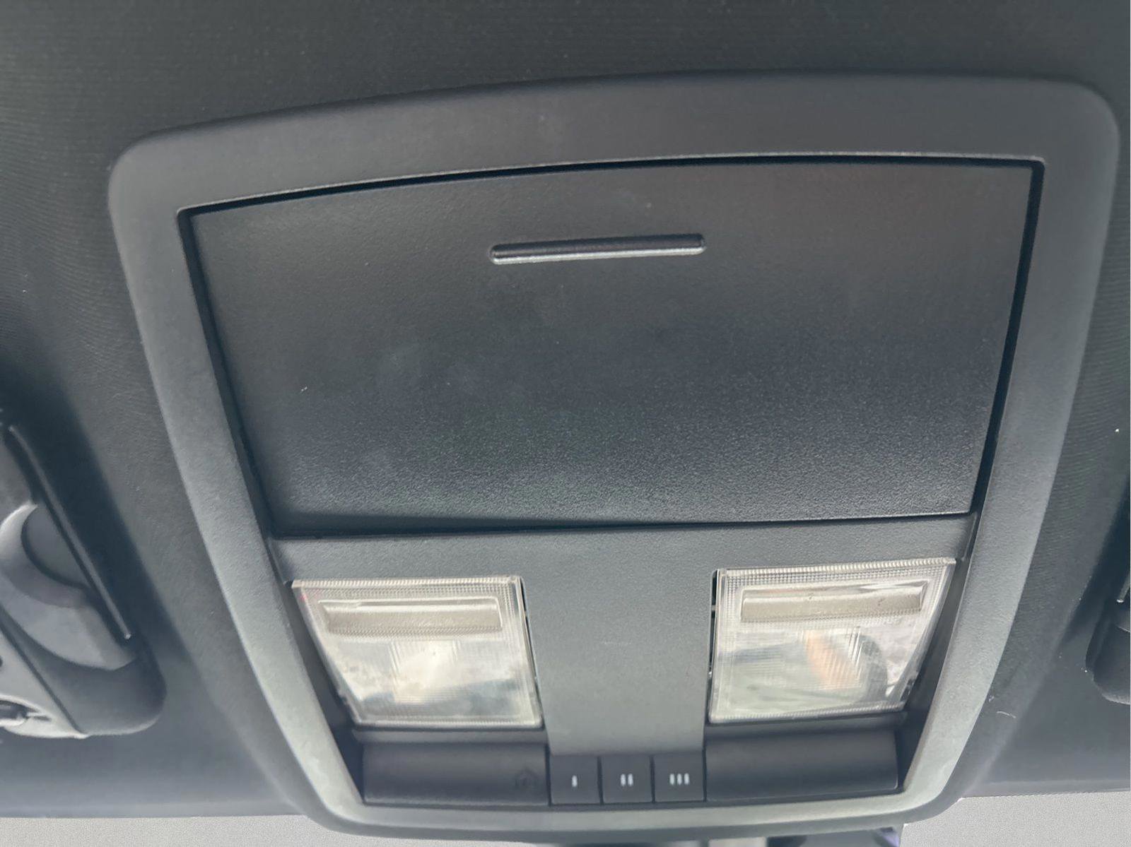 Used 2019 Dodge Challenger SXT w/ Plus Package image 23