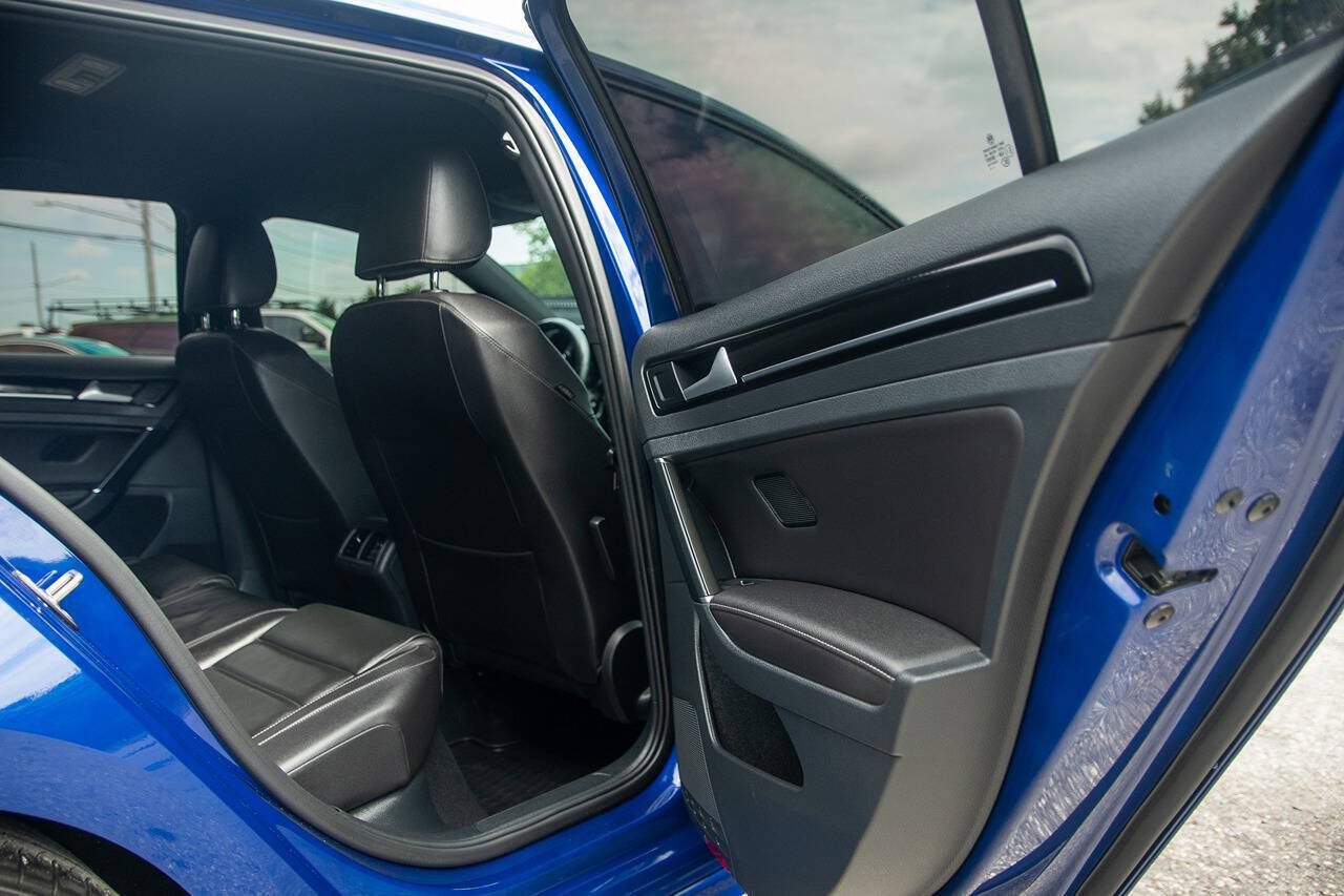 Used 2015 Volkswagen Golf R 4-Door AWD/4WD image 21