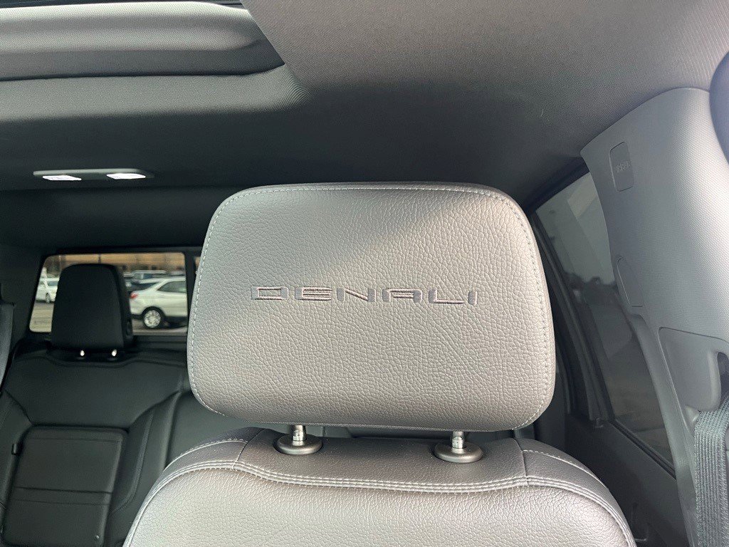 Certified 2021 GMC Sierra 3500 Denali w/ Denali Ultimate Package image 23