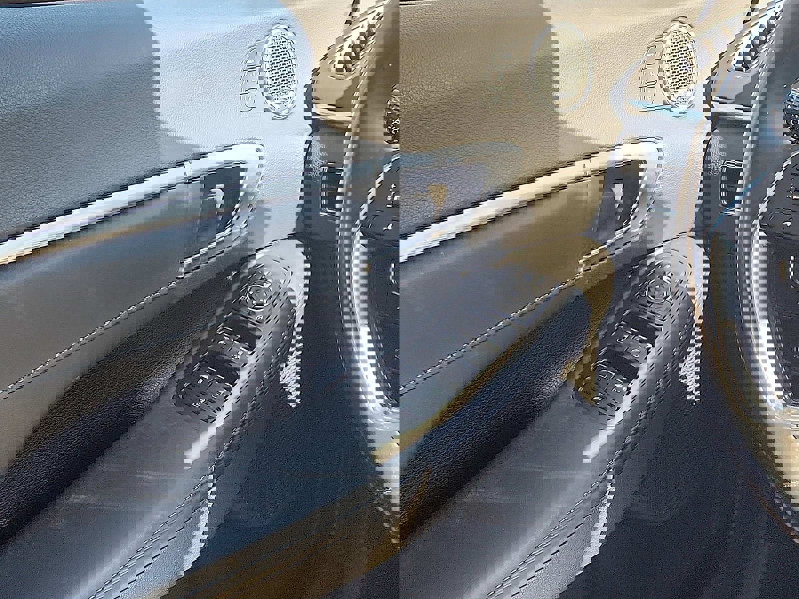 Used 2020 Hyundai Sonata Limited image 12