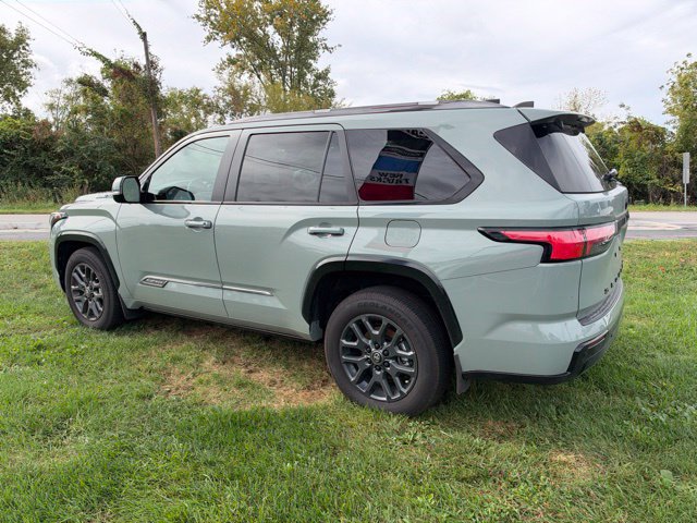 Used 2026 Toyota Sequoia Platinum AWD/4WD image 7