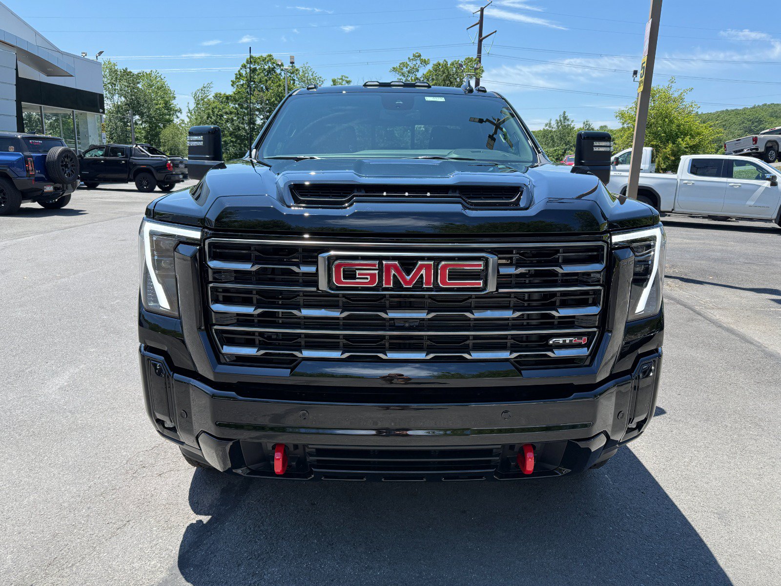 New 2026 GMC Sierra 2500 AT4 AWD/4WD image 8