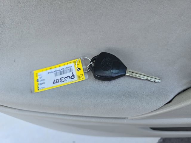 Used 2010 Toyota Camry LE FWD image 21