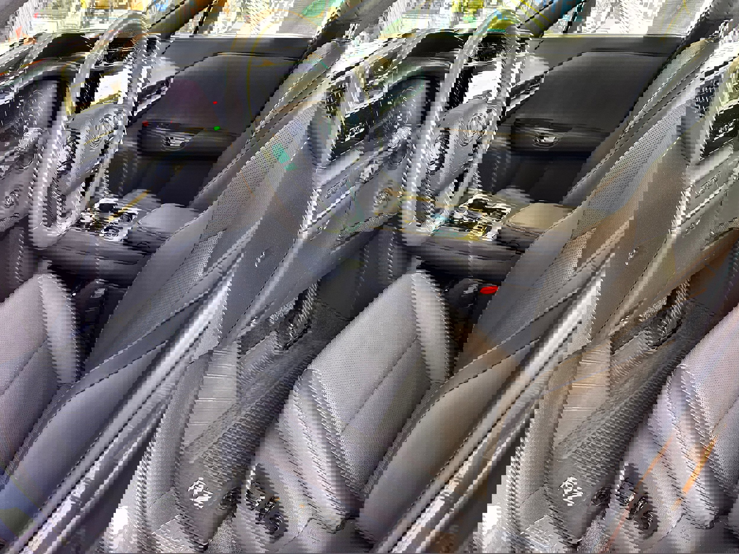 Used 2023 Lexus RZ 450e Premium image 14