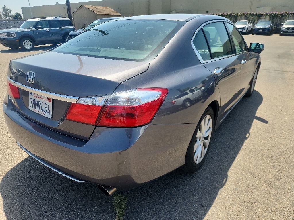 Used 2015 Honda Accord EX image 12