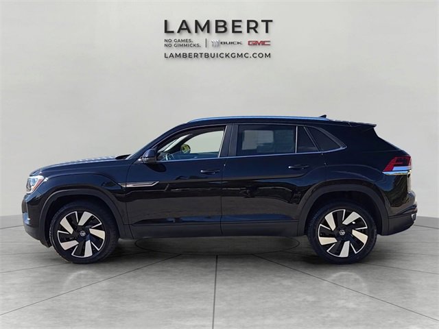 Used 2024 Volkswagen Atlas Cross Sport SE image 2