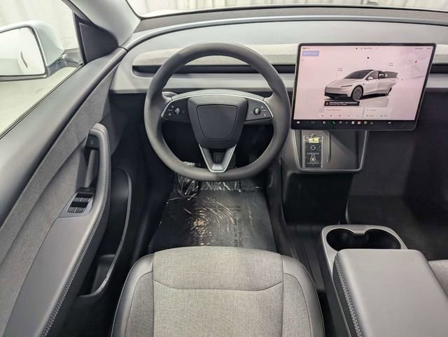 Used 2026 Tesla Model Y 2WD image 7
