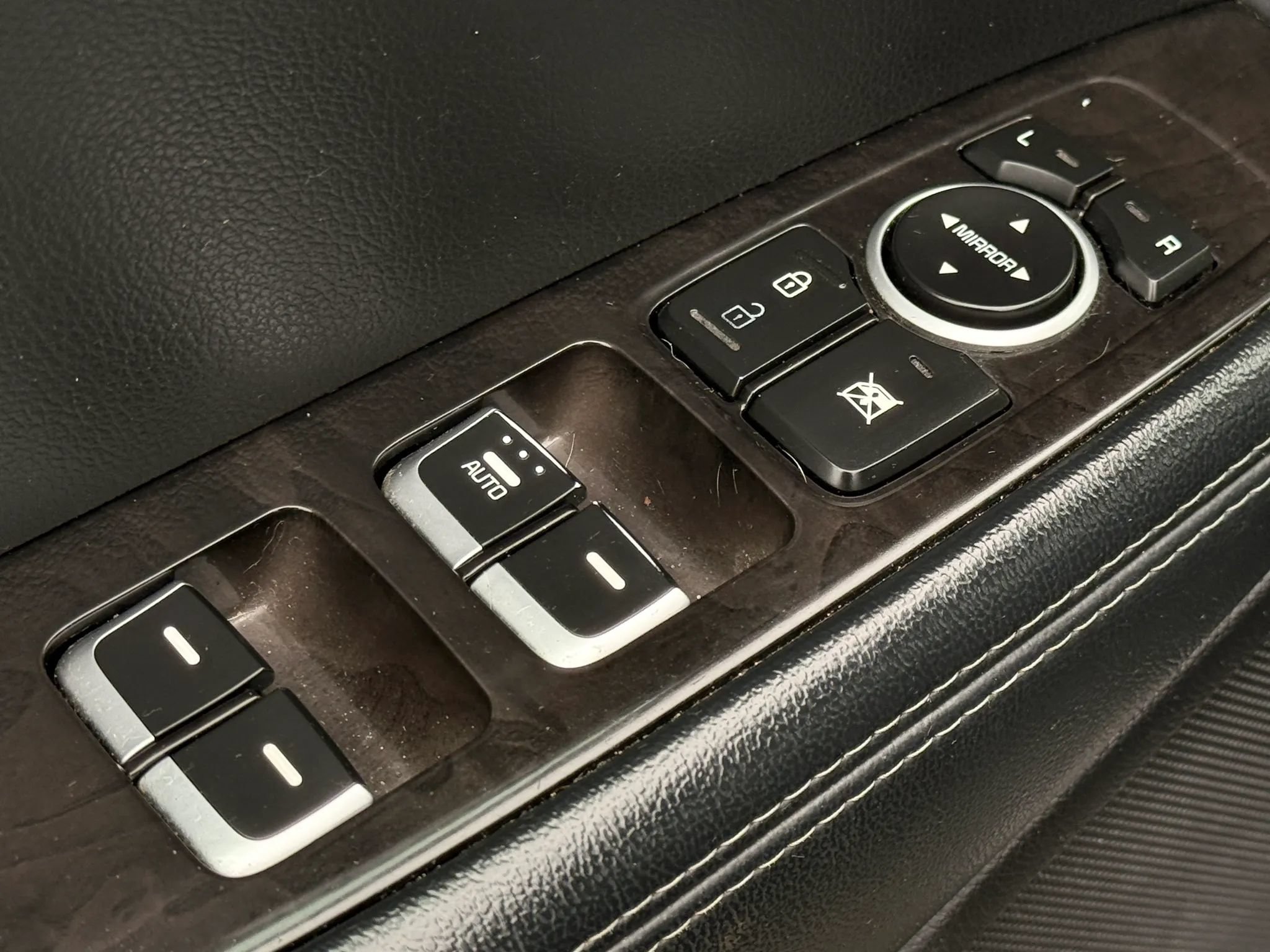 Used 2017 Kia Sorento AWD image 24