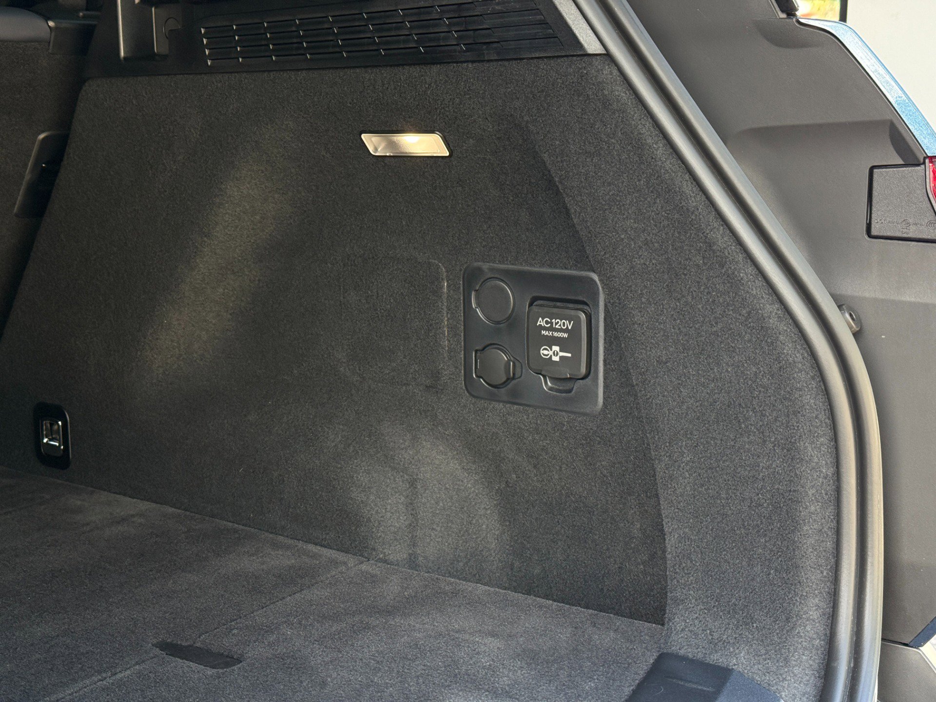 Used 2023 Fisker Ocean Extreme image 45