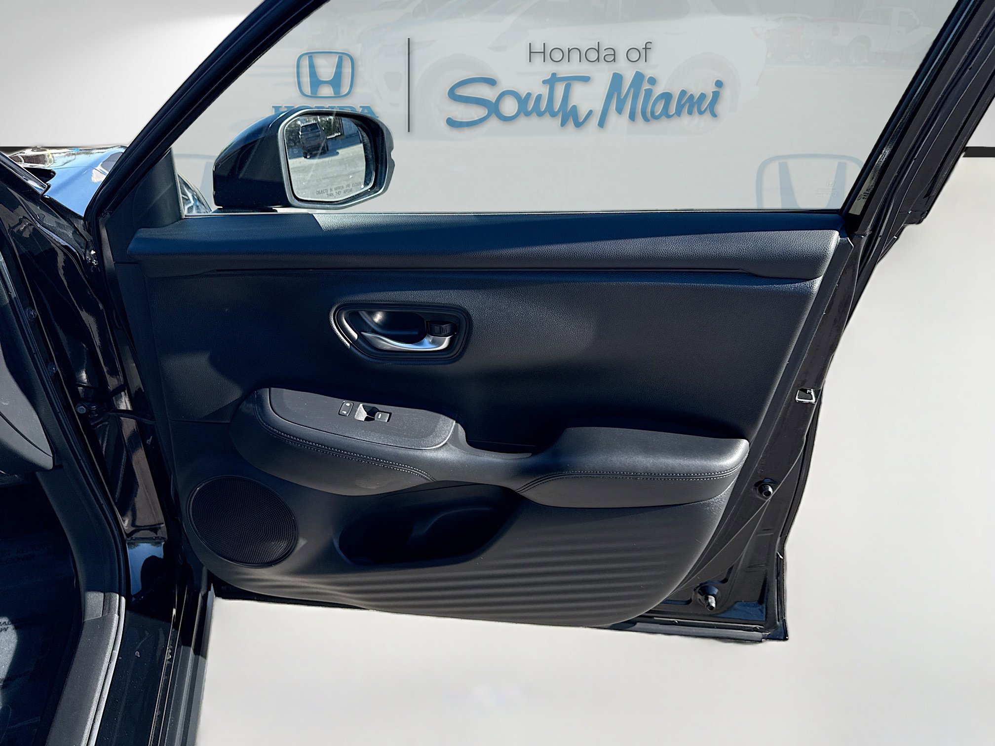 Certified 2023 Honda HR-V LX image 32