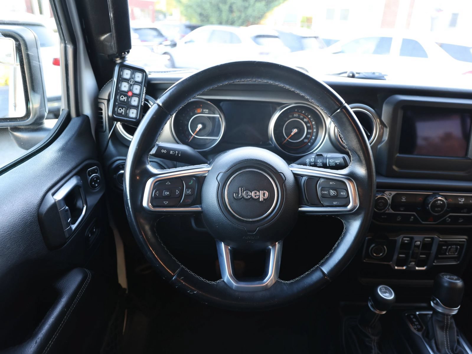 Used 2019 Jeep Wrangler Unlimited Sahara w/ Safety Group AWD/4WD image 15