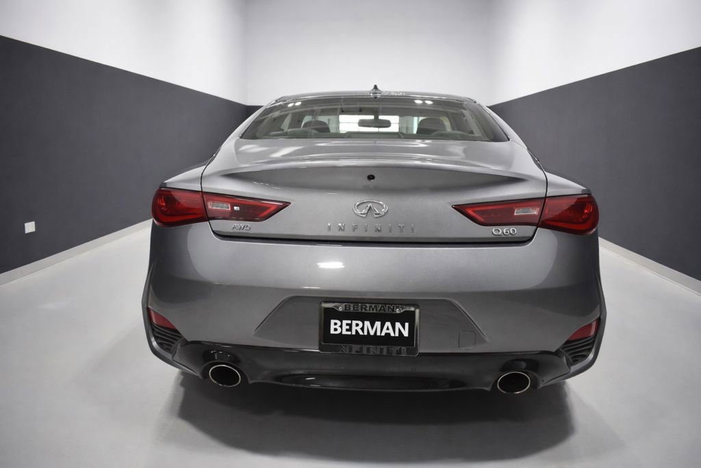 Used 2018 INFINITI Q60 3.0t Luxe w/ Sensory Package 3.0T Luxe image 9