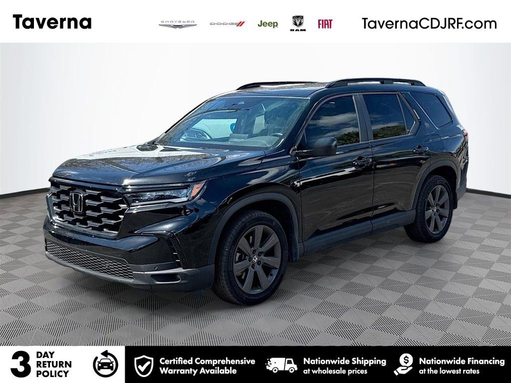 Used 2025 Honda Pilot Sport image 1