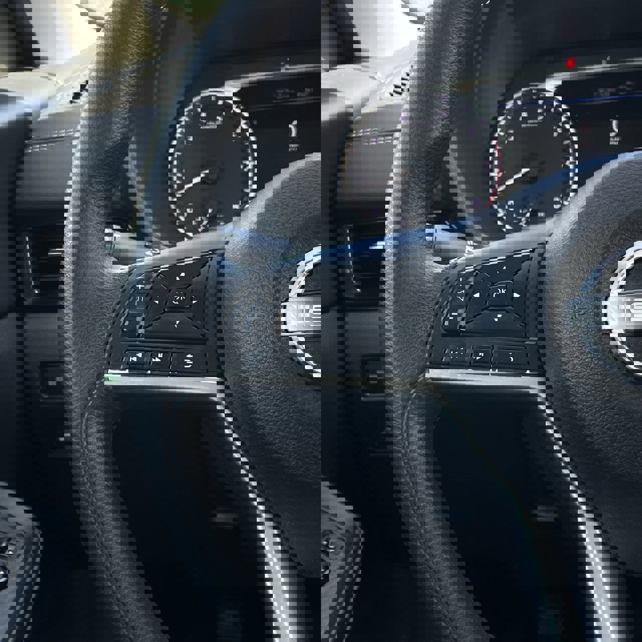 Used 2024 Nissan Sentra SV image 14