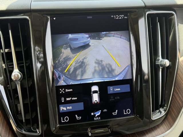 Used 2021 Volvo XC60 T5 Momentum w/ Advanced Package AWD/4WD image 18