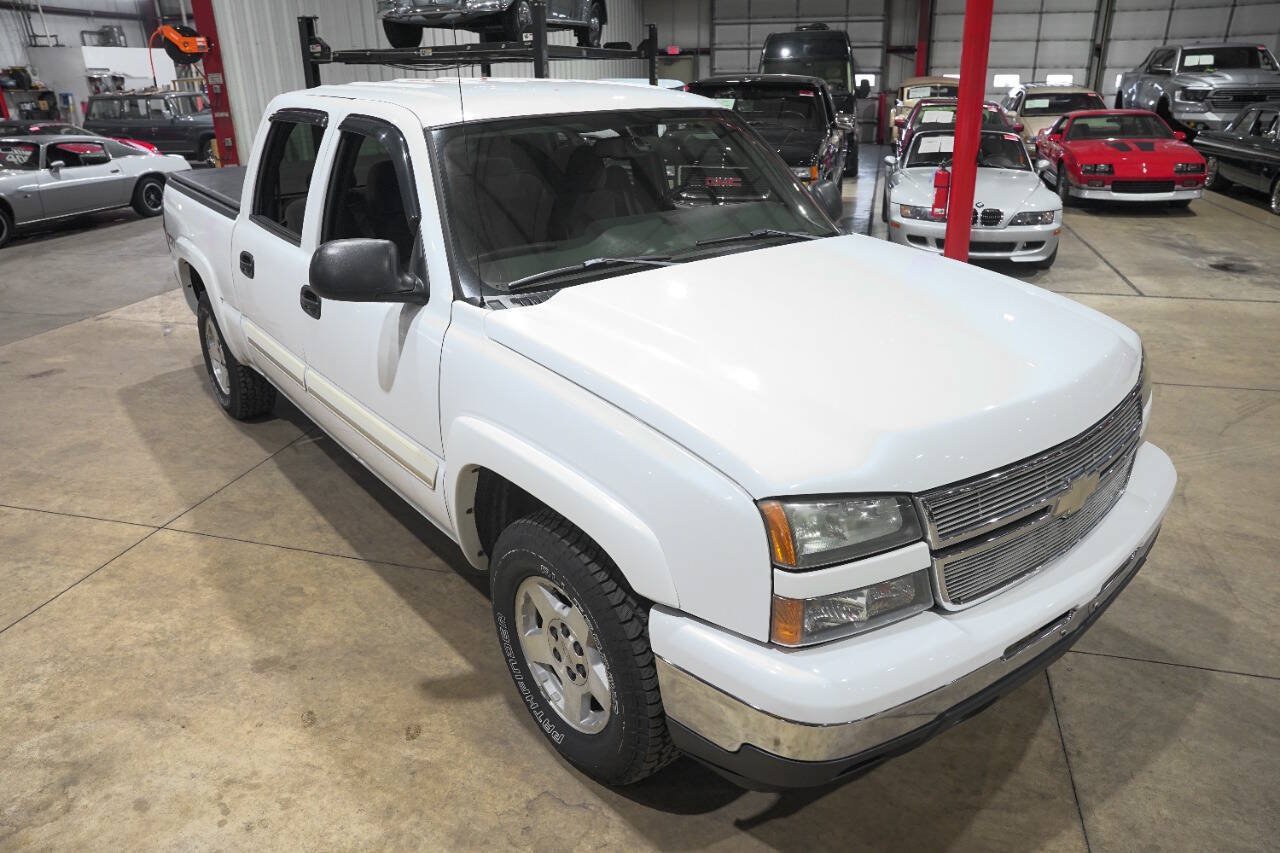 Used 2006 Chevrolet Silverado 1500 LT w/ Light Duty Power Package AWD/4WD image 14
