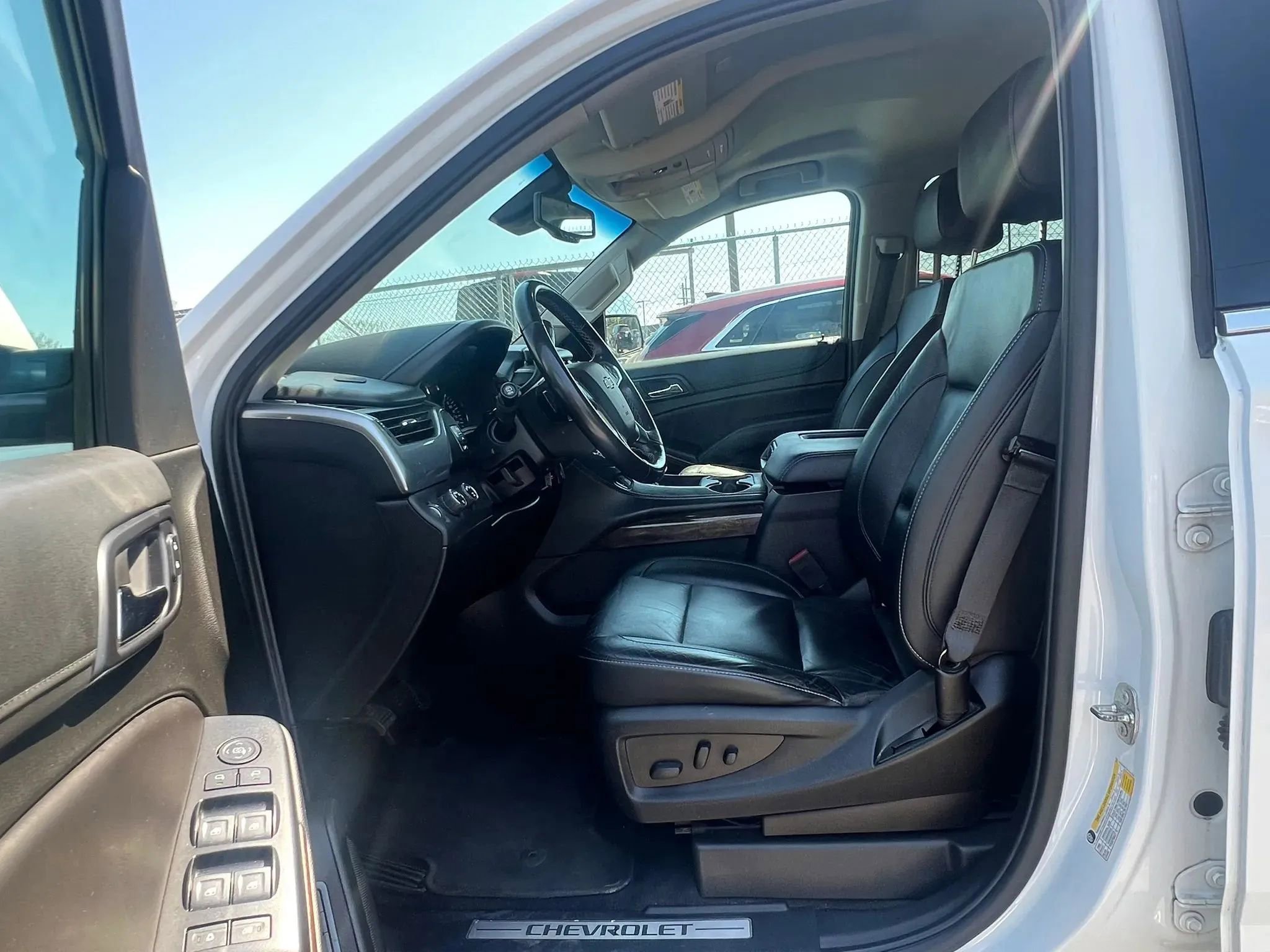 Used 2019 Chevrolet Suburban LT AWD/4WD image 27