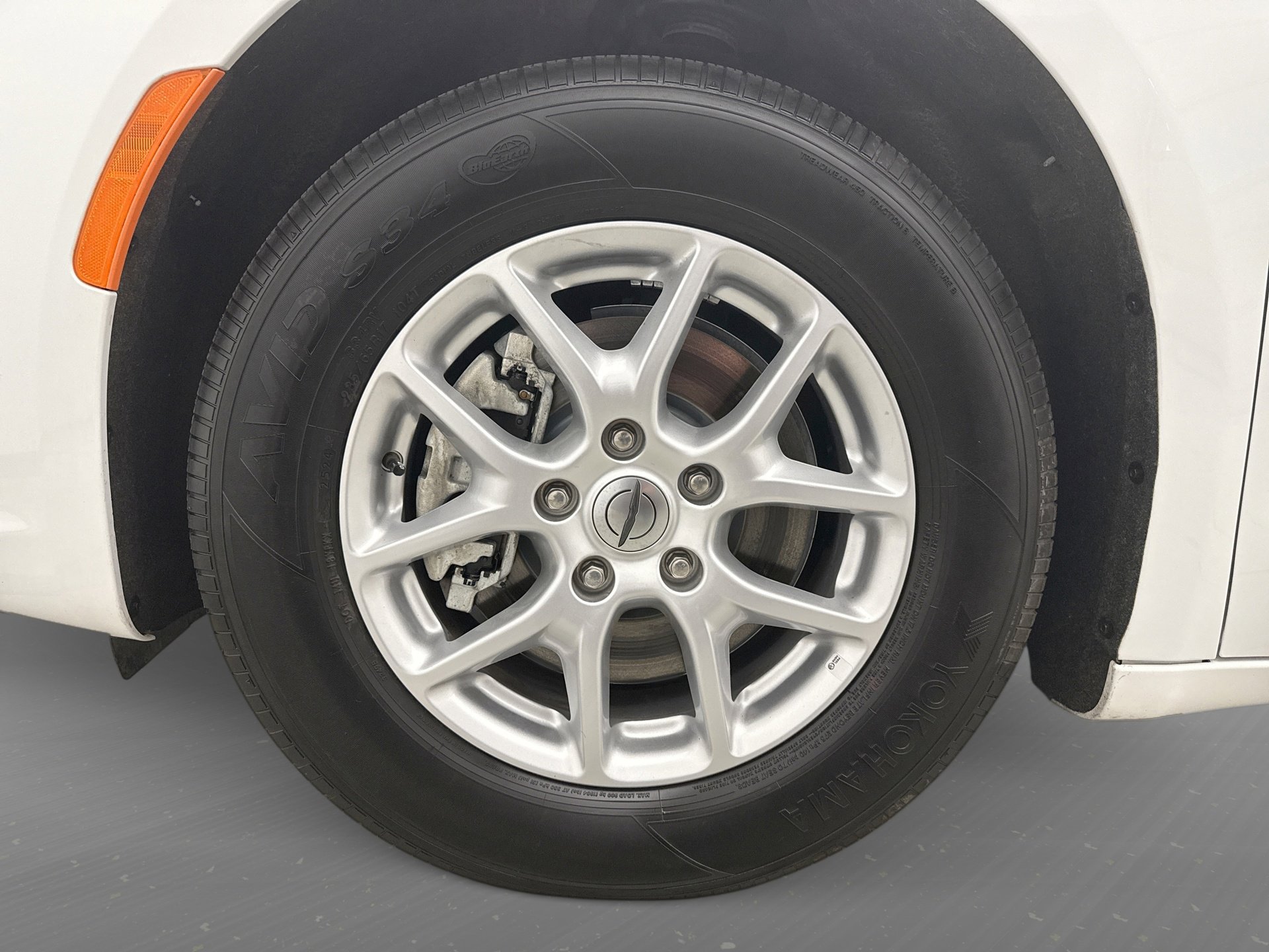 Used 2025 Chrysler Pacifica Select FWD image 24