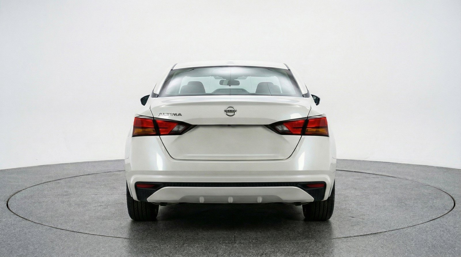 Used 2025 Nissan Altima 2.5 SV FWD image 7