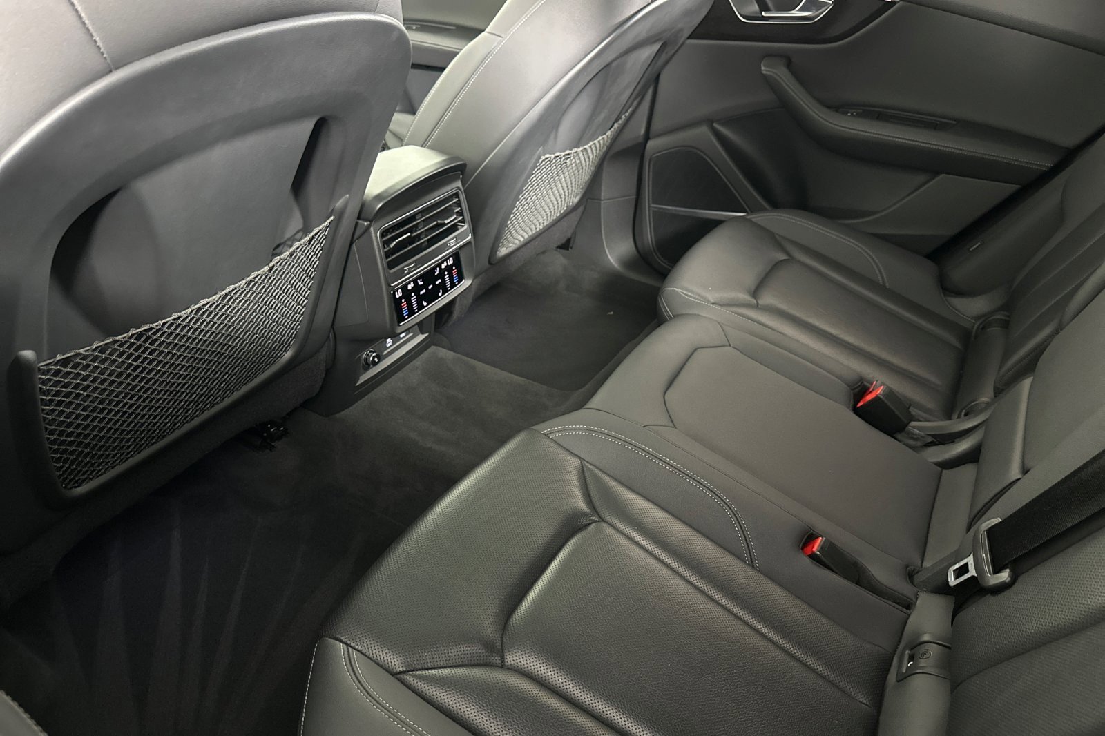 Used 2023 Audi Q8 Premium Plus w/ Premium Plus Package image 11