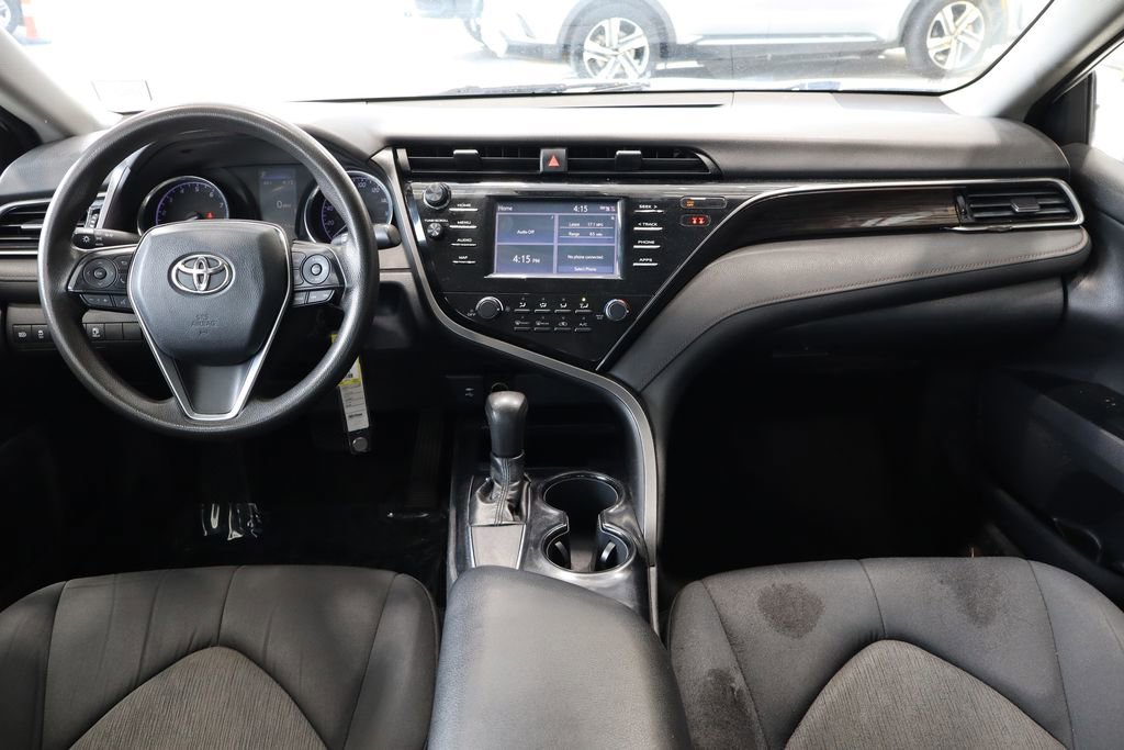 Used 2019 Toyota Camry LE image 28