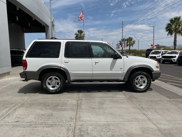 Used 2000 Ford Explorer XLT AWD/4WD image 10