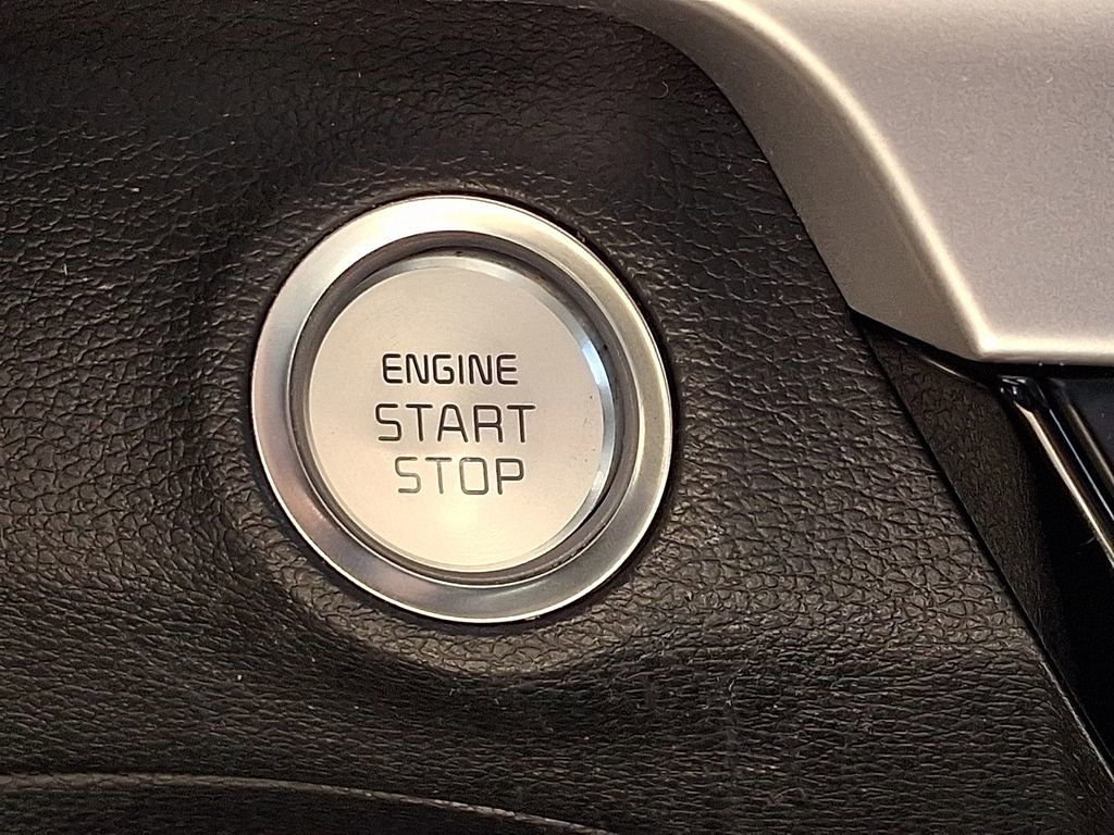 Used 2020 Kia Telluride S AWD/4WD image 29
