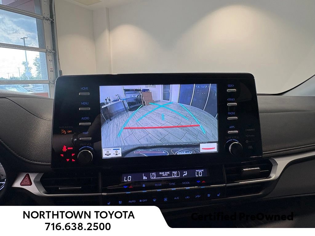 Used 2022 Toyota Sienna Limited AWD/4WD image 27
