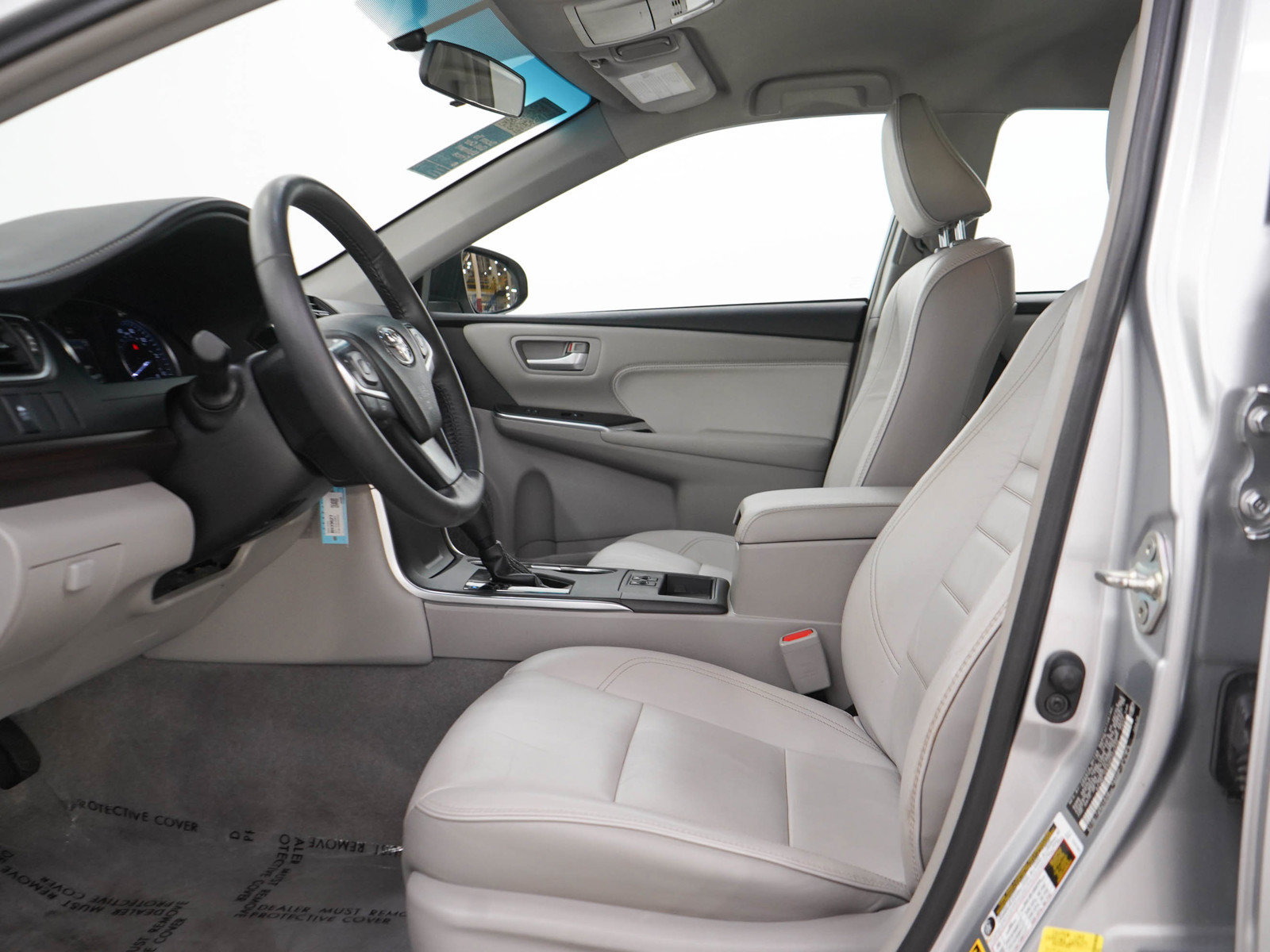 Used 2017 Toyota Camry XLE w/ Protection Package (Q2) FWD image 20