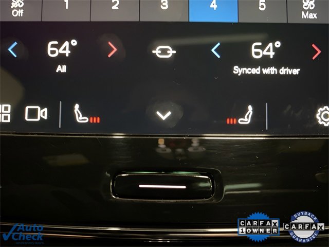 Used 2025 Volvo XC40 B5 Core image 44