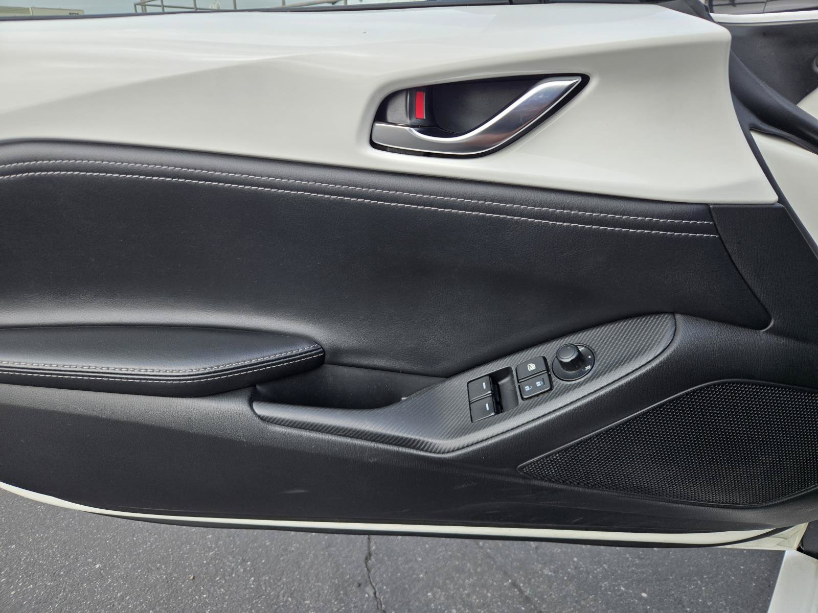 Used 2020 MAZDA MX-5 Miata RF Club RWD image 19