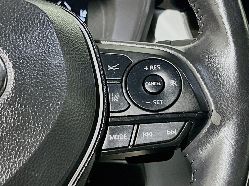 Used 2022 Toyota Corolla SE FWD image 17