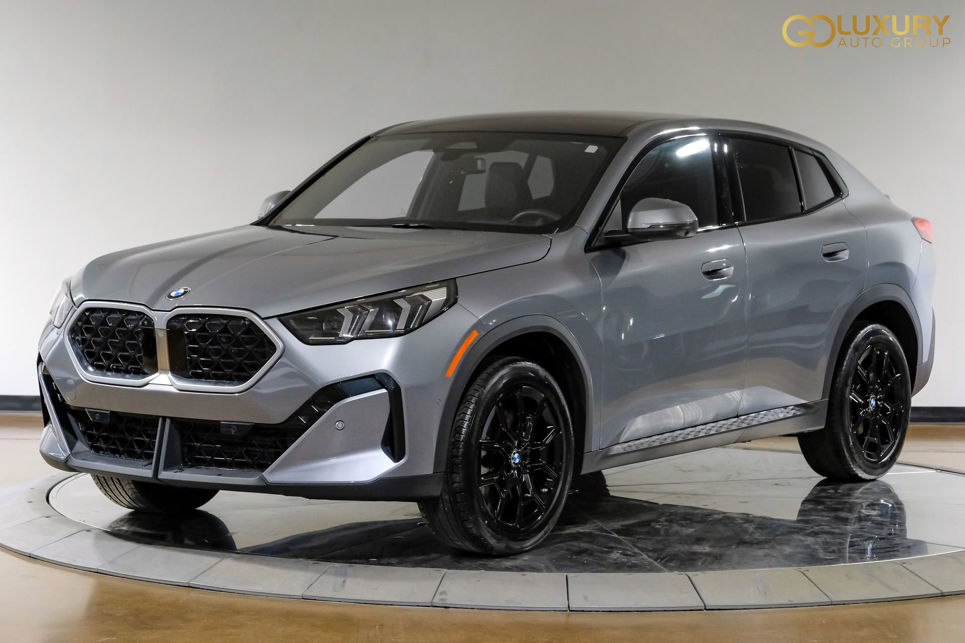 Used 2025 BMW X2 xDrive28i AWD/4WD image 8