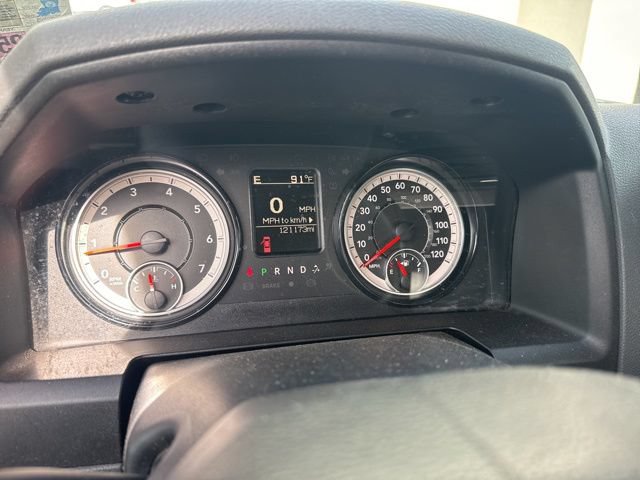 Used 2018 RAM 1500 Express RWD image 3