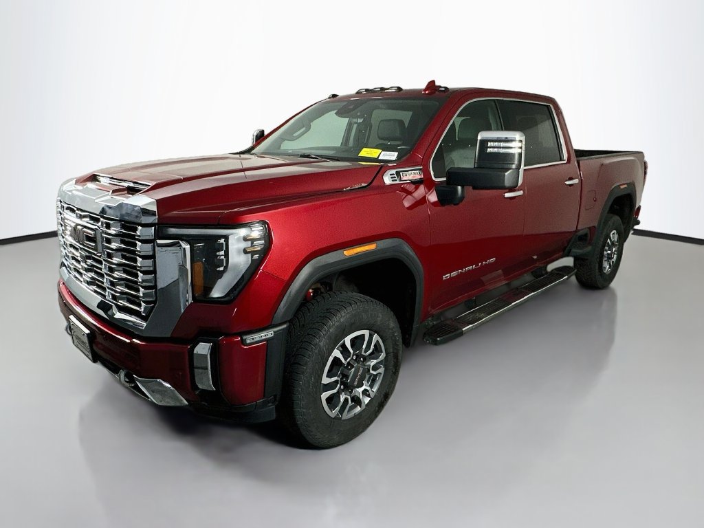 Used 2024 GMC Sierra 3500 Denali w/ Technology Package AWD/4WD image 3