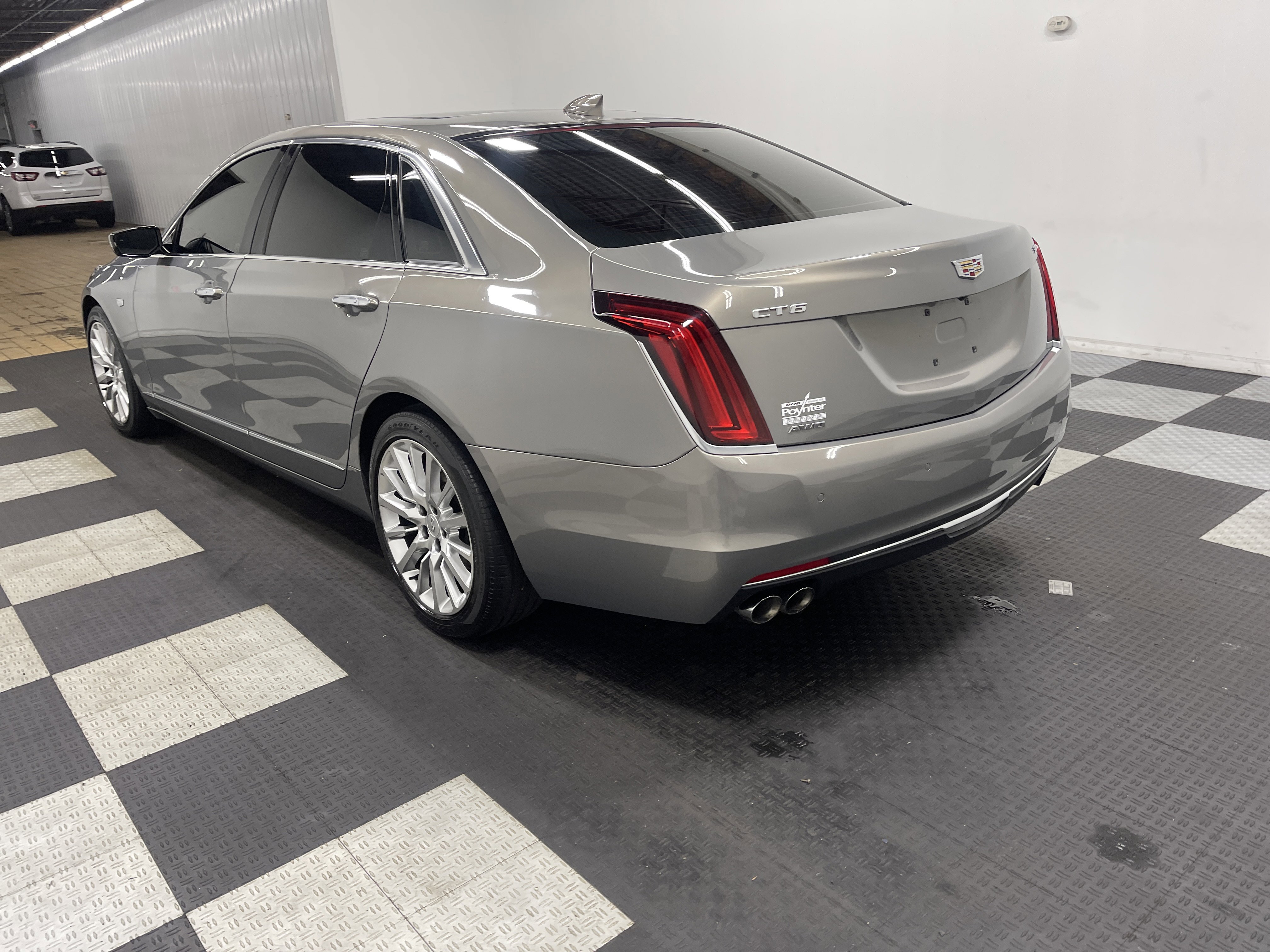 Used 2018 Cadillac CT6 3.6 AWD image 2