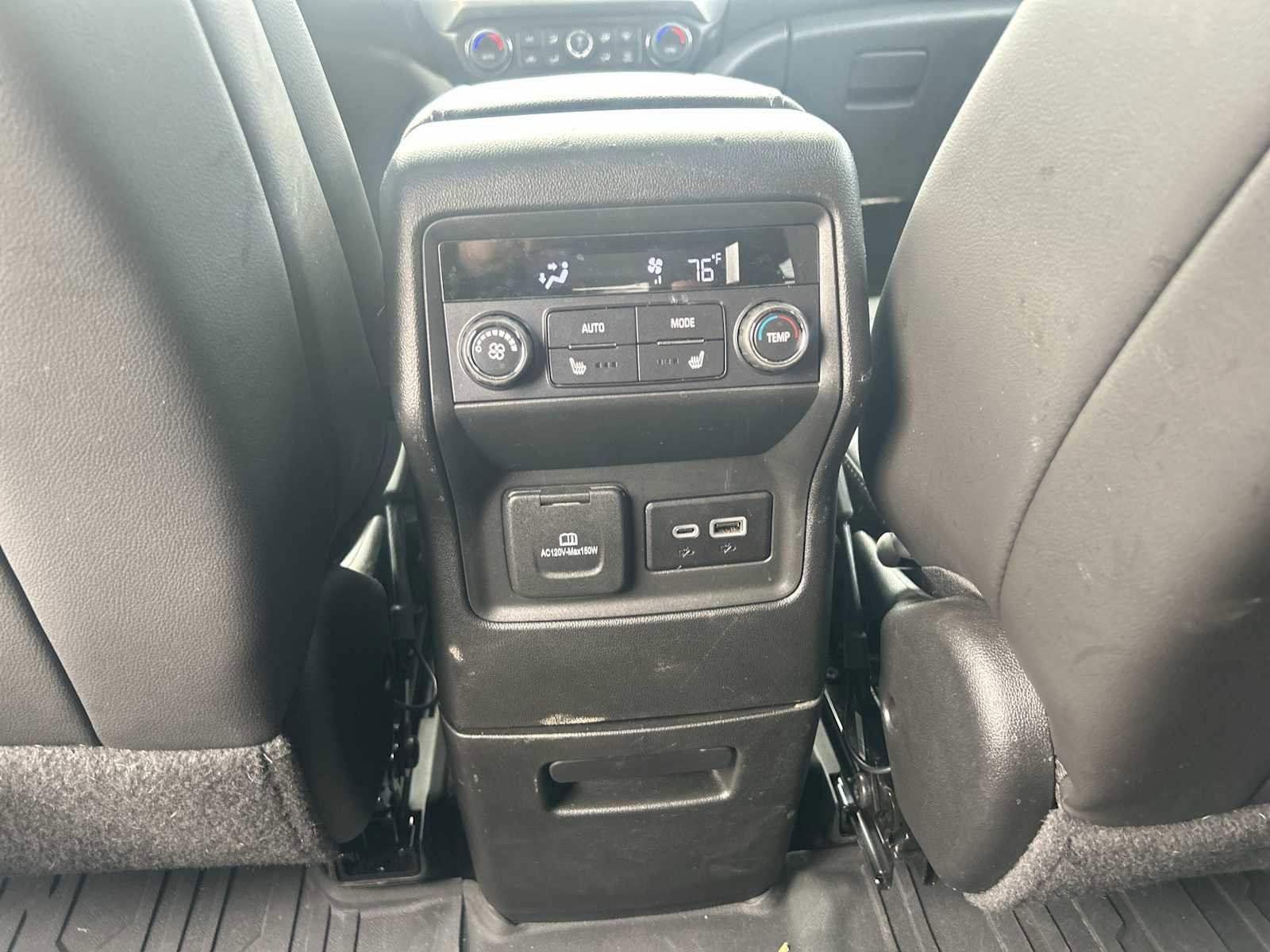 Used 2023 GMC Acadia SLT w/ Elevation Edition image 21