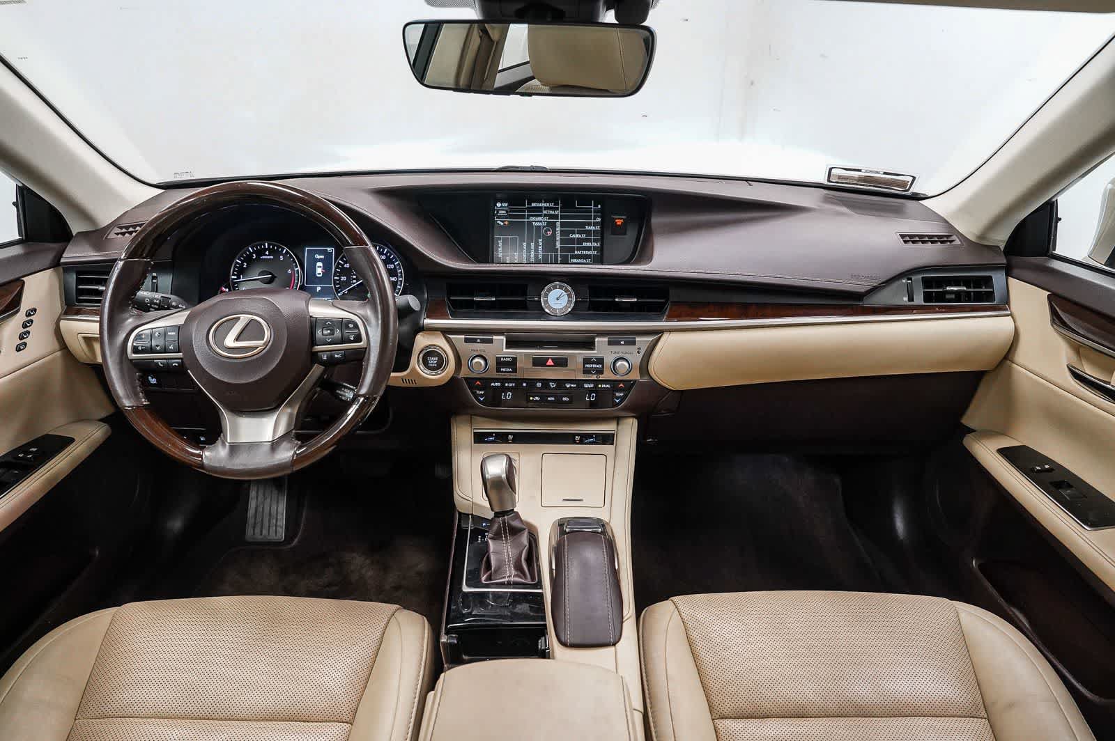 Used 2018 Lexus ES 350 w/ Navigation System Package FWD image 12