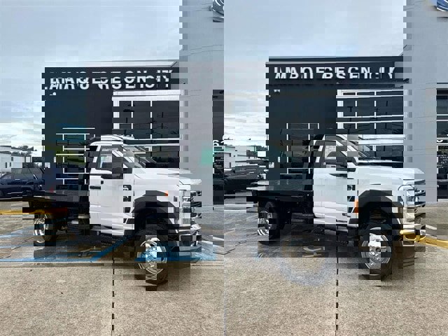 New 2025 Ford F450 XL