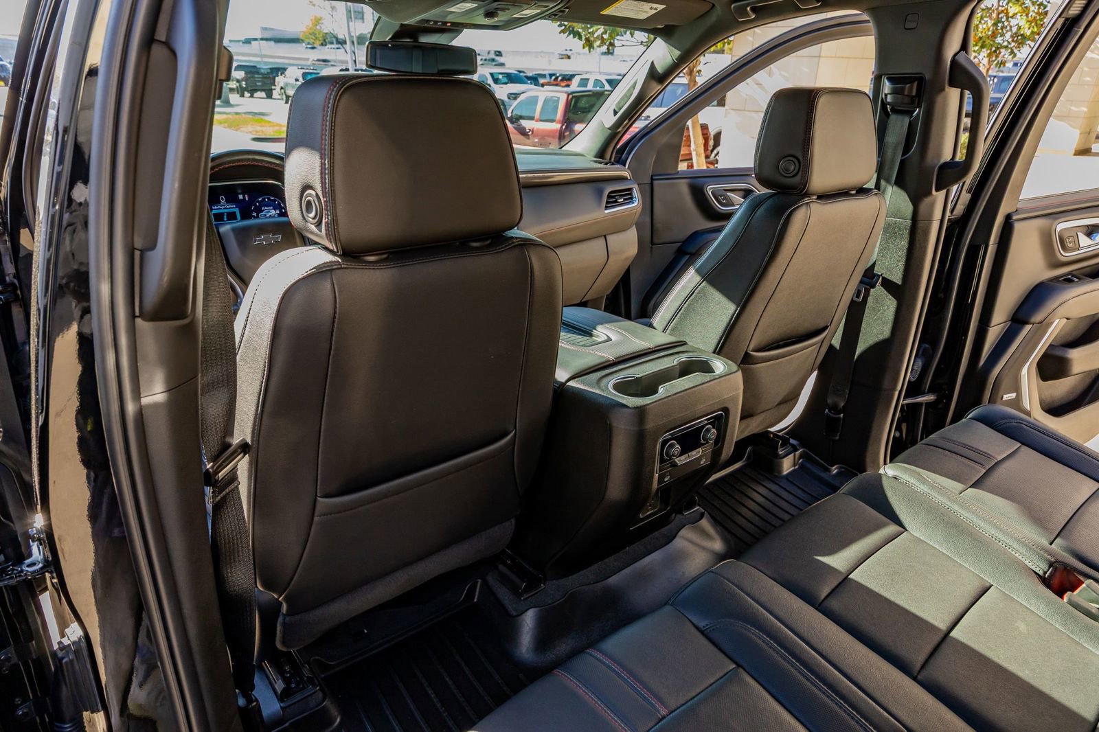 Used 2023 Chevrolet Tahoe RST AWD/4WD image 33