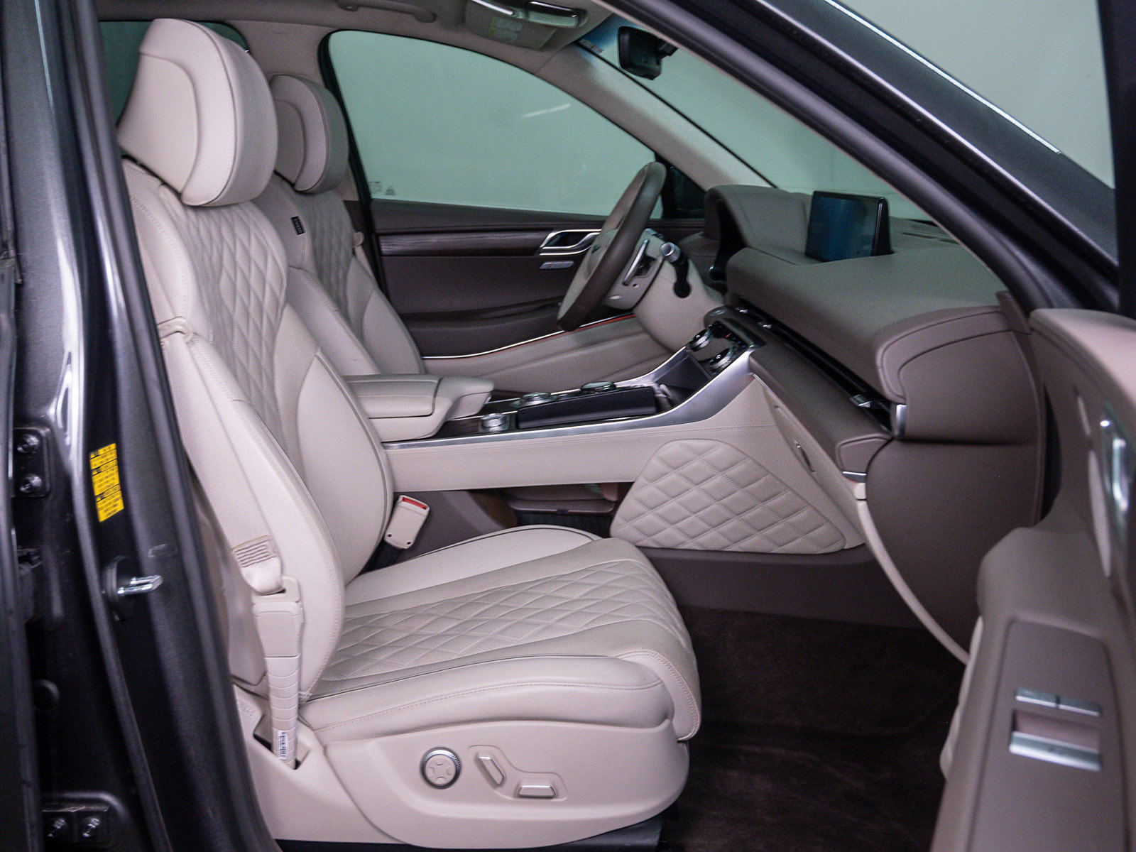 Used 2023 Genesis GV80 3.5T AWD/4WD image 11
