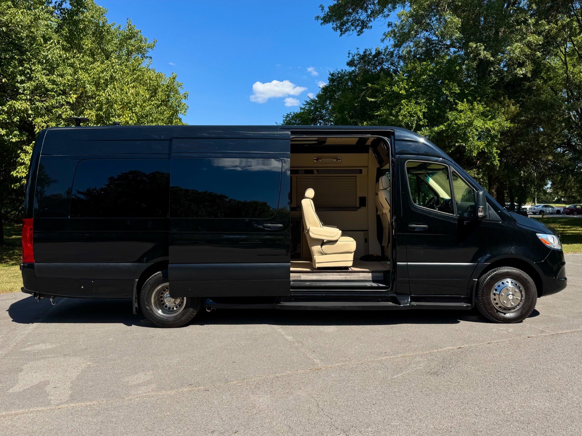 Used 2019 Mercedes-Benz Sprinter 170 image 9