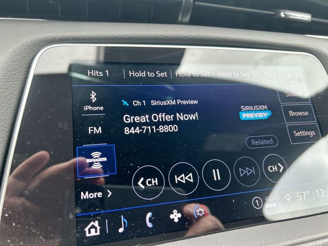 Used 2023 Cadillac XT4 Luxury w/ Cold Weather Package image 20