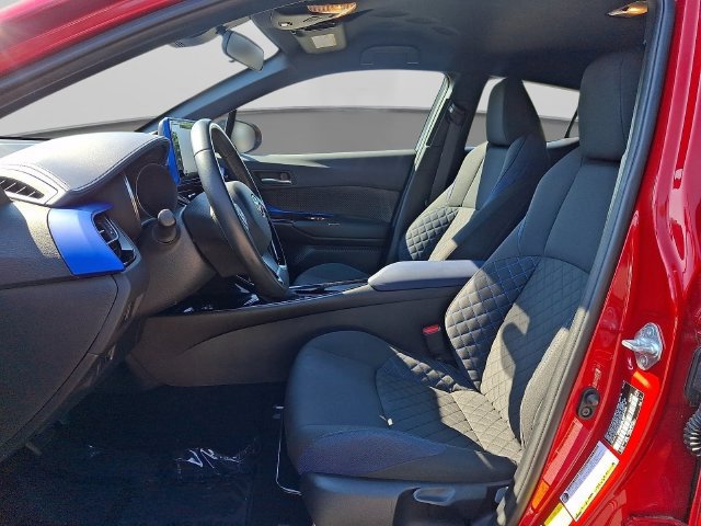 Used 2022 Toyota C-HR XLE FWD image 15