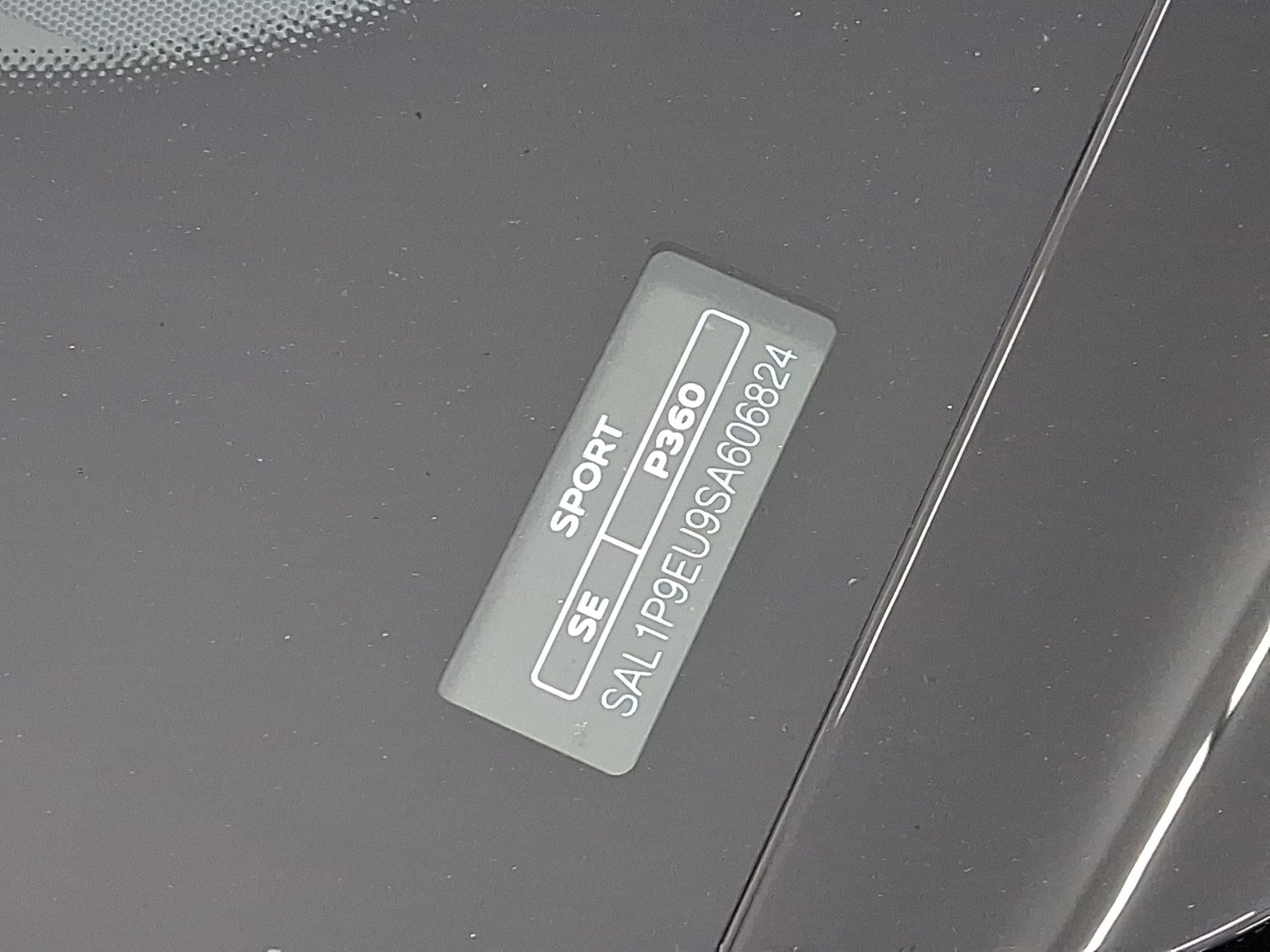 New 2025 Land Rover Range Rover Sport SE image 18