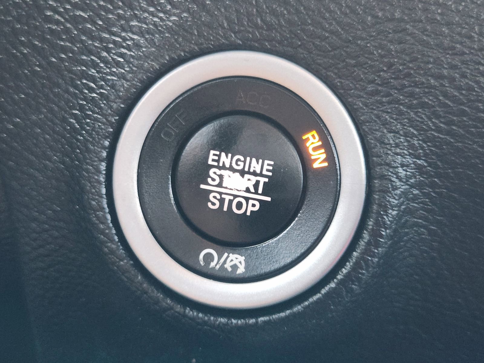 Used 2019 Dodge Challenger SXT image 21