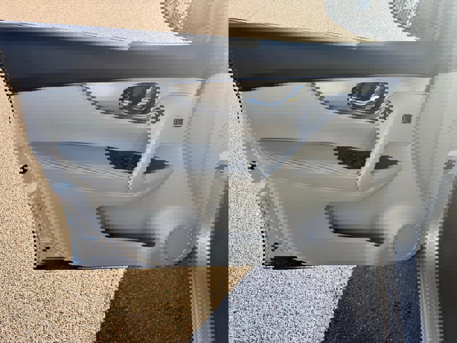 Used 2020 Nissan Rogue Sport SV w/ Technology Package image 15